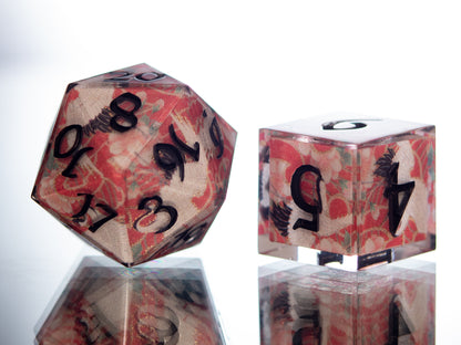 Tsuru - 7 Piece Handmade Resin Dice