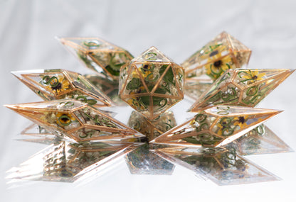 Sunflower Terrarium - Sharp 7 Piece Handmade Resin Dice
