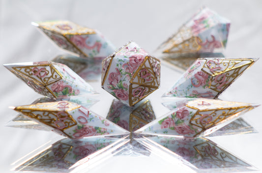 Rococo Roses - Sharp 7 Piece Handmade Resin Dice