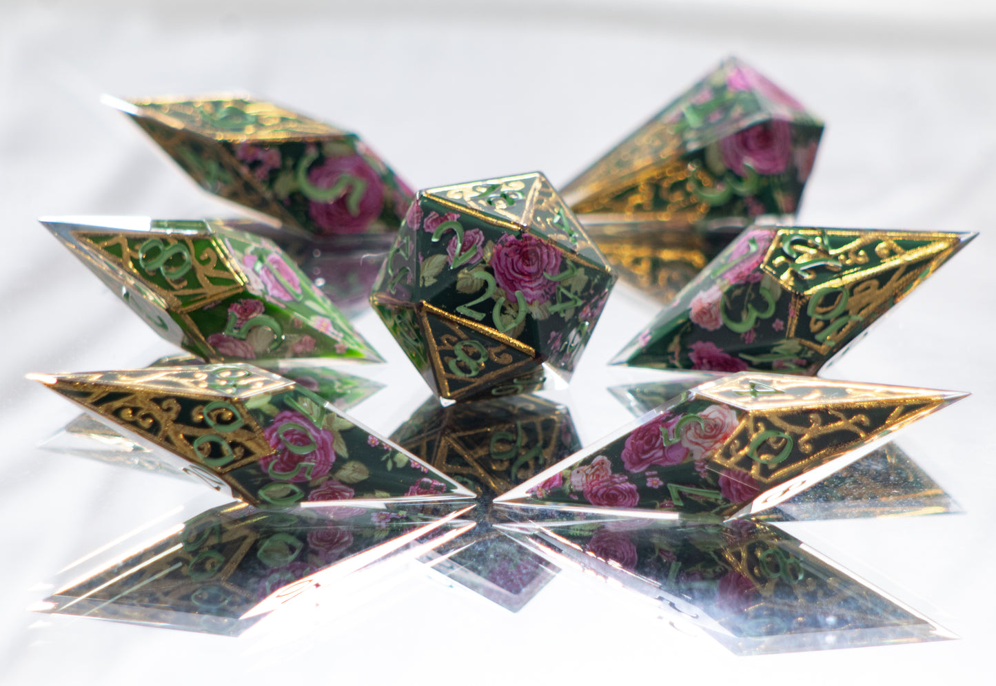 Verdant Rococo Roses - Sharp 7 Piece Handmade Resin Dice