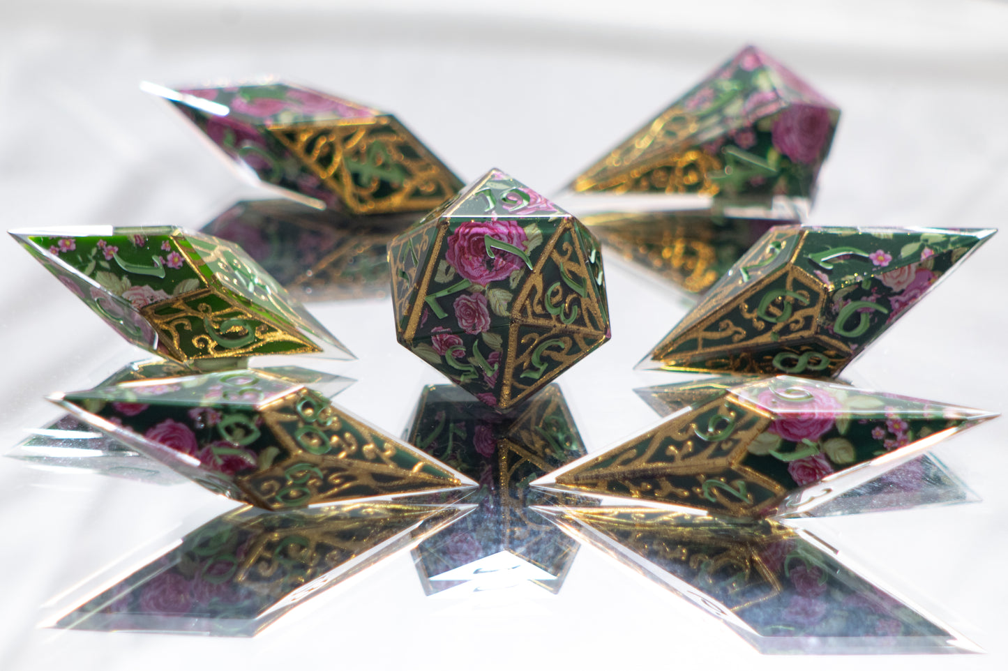 Verdant Rococo Roses - Sharp 7 Piece Handmade Resin Dice