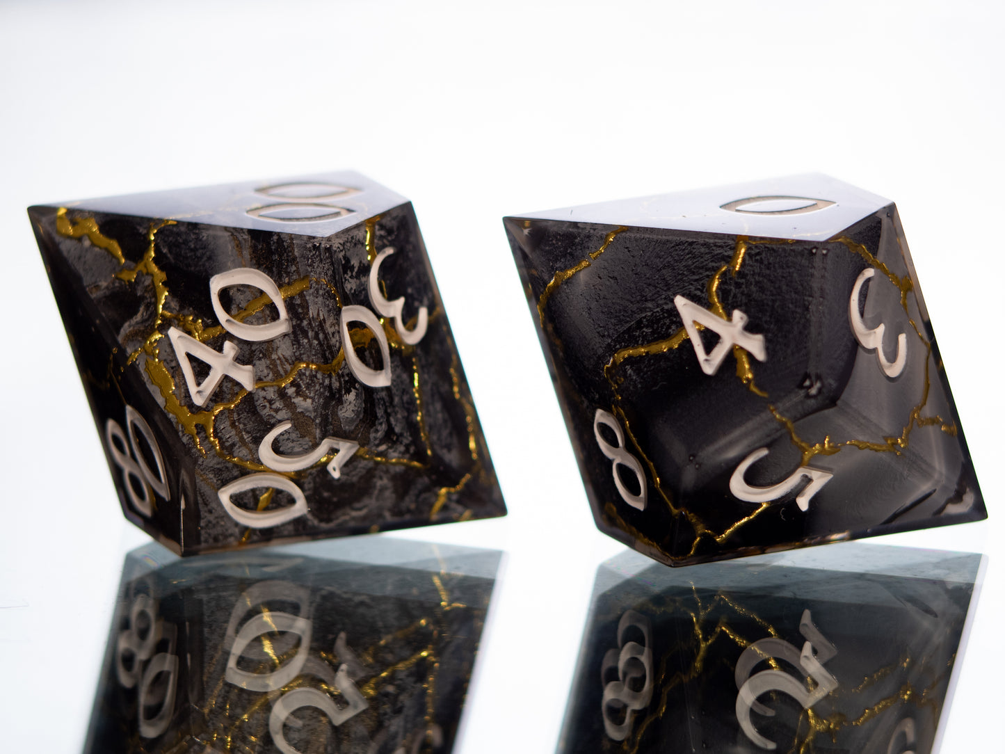 Marble Kintsugi - Alt 7 Piece Handmade Resin Dice