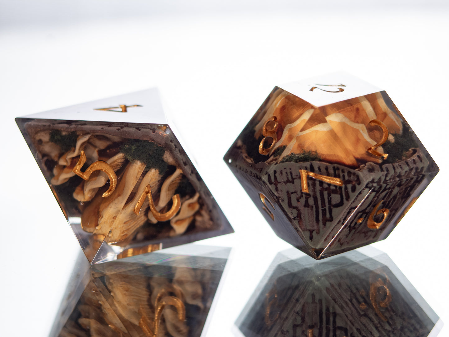 Chicken of the Woods - Alt 7 Piece Handmade Resin Dice