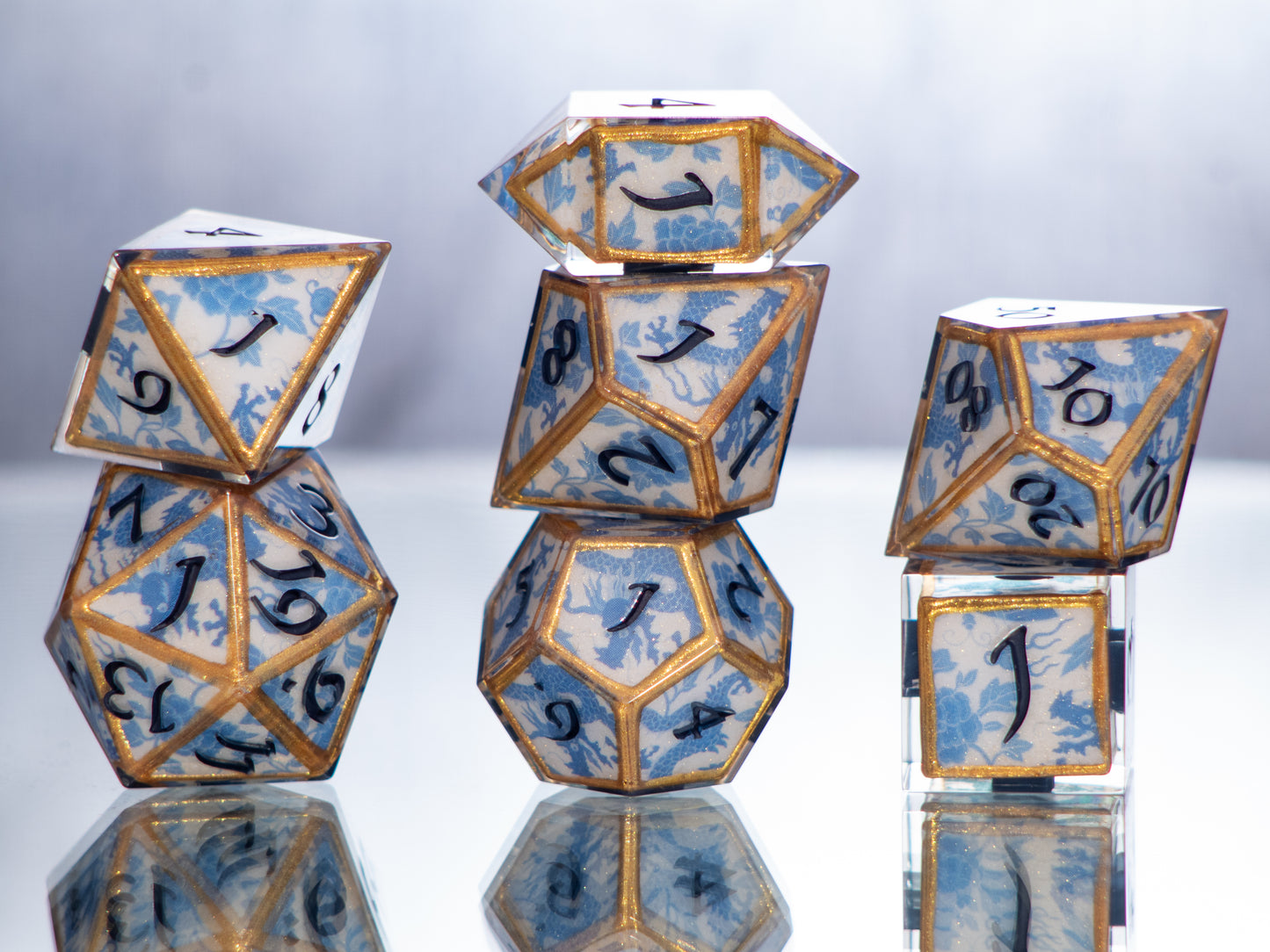 Gilded Qinghua - 7 Piece Handmade Resin Dice