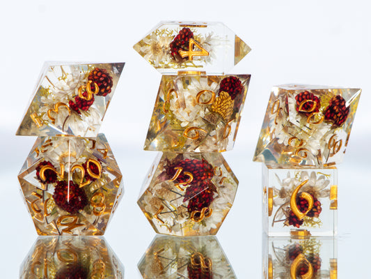 Wild Strawberries - 7 Piece Handmade Resin Dice