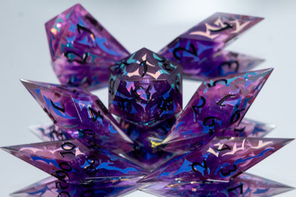 Saja Boys - Sharp 7 Piece Handmade Resin Dice