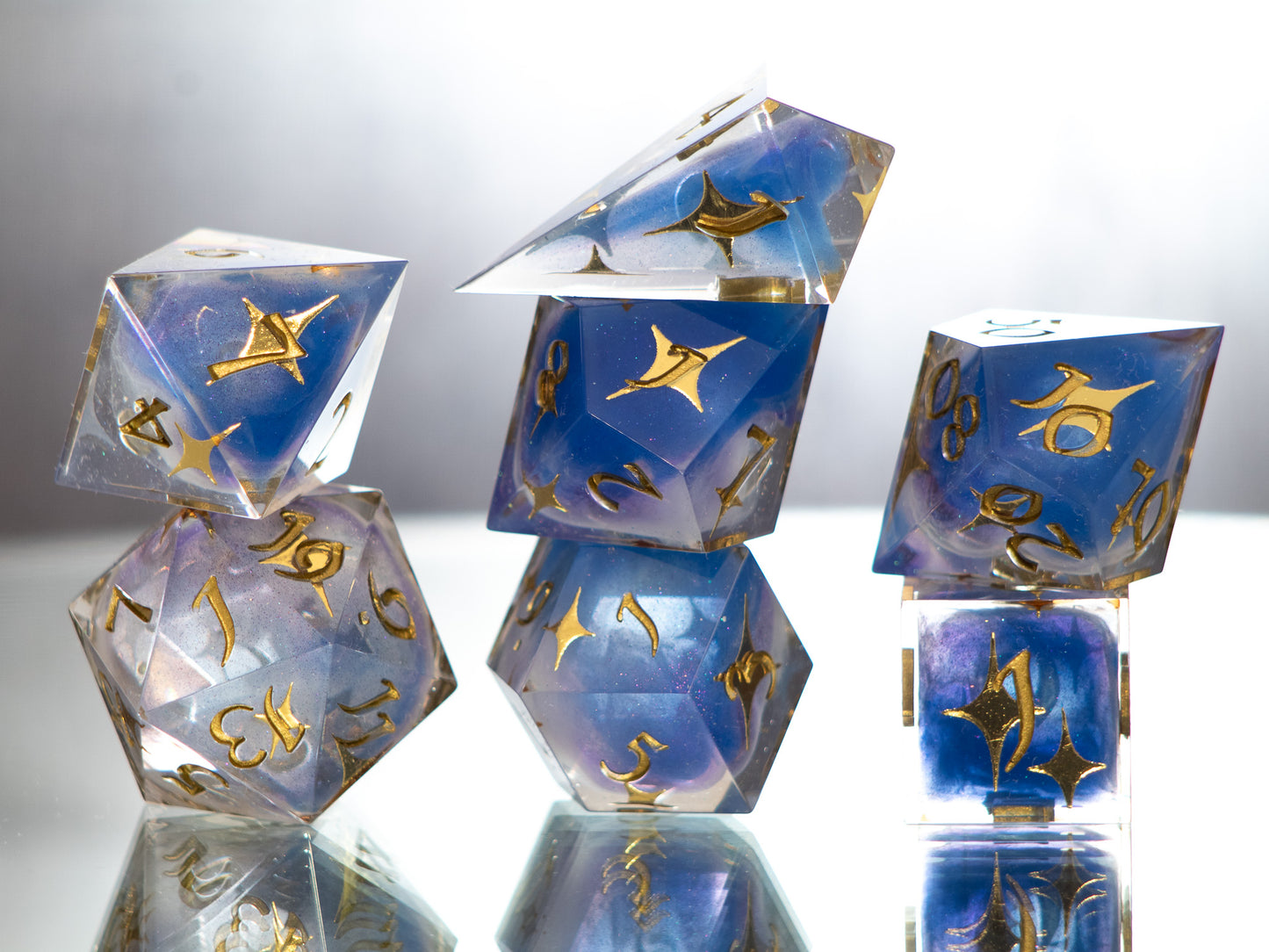 Guinevere - 7 Piece Handmade Dice