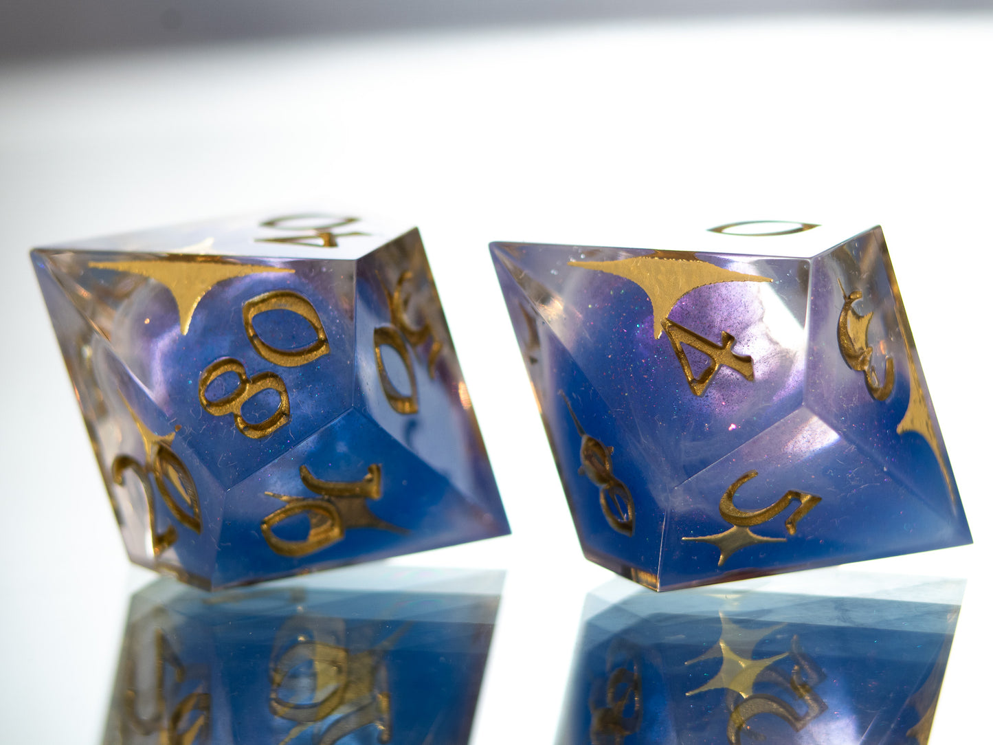 Guinevere - 7 Piece Handmade Dice