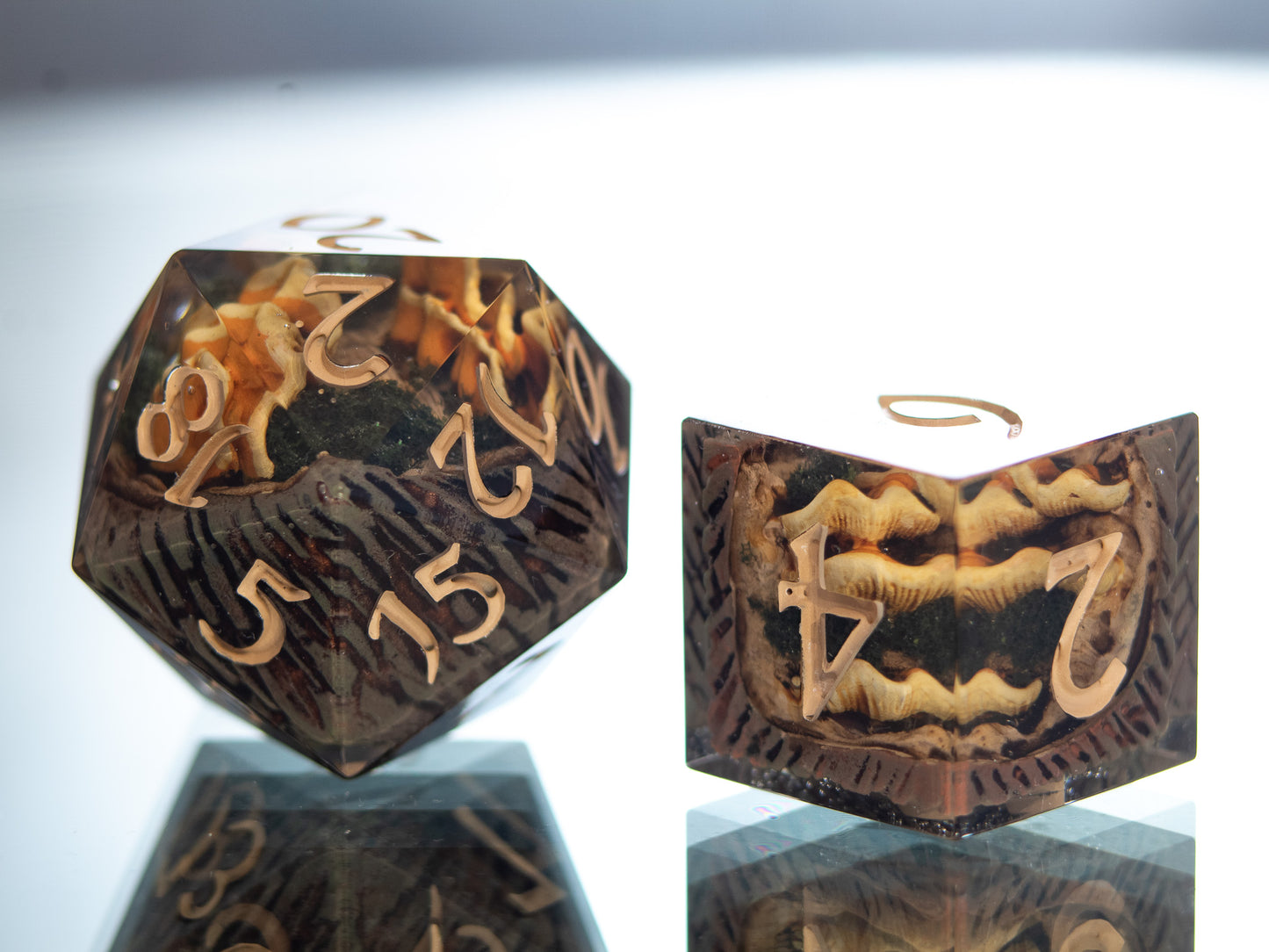 Chicken of the Woods - Alt 7 Piece Handmade Resin Dice