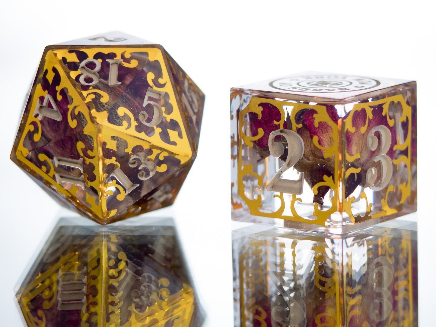 Gilded Thrones - 7 Piece Handmade Dice