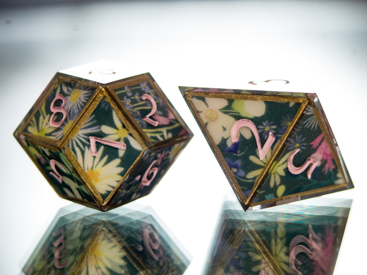 Water Lilies - 7 Piece Handmade Dice