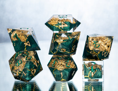 Opulence - 7 Piece Handmade Resin Dice