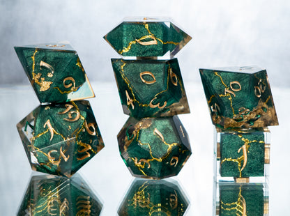 Opulence - 7 Piece Handmade Resin Dice