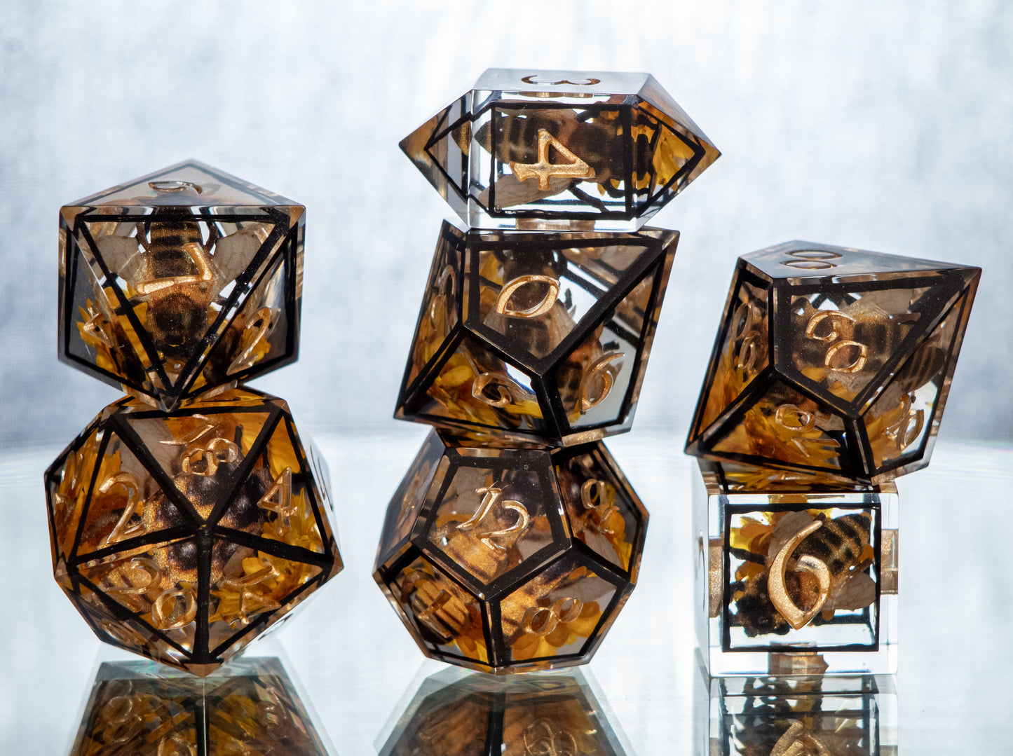 Hello Bees! - 7 Piece Handmade Resin Dice