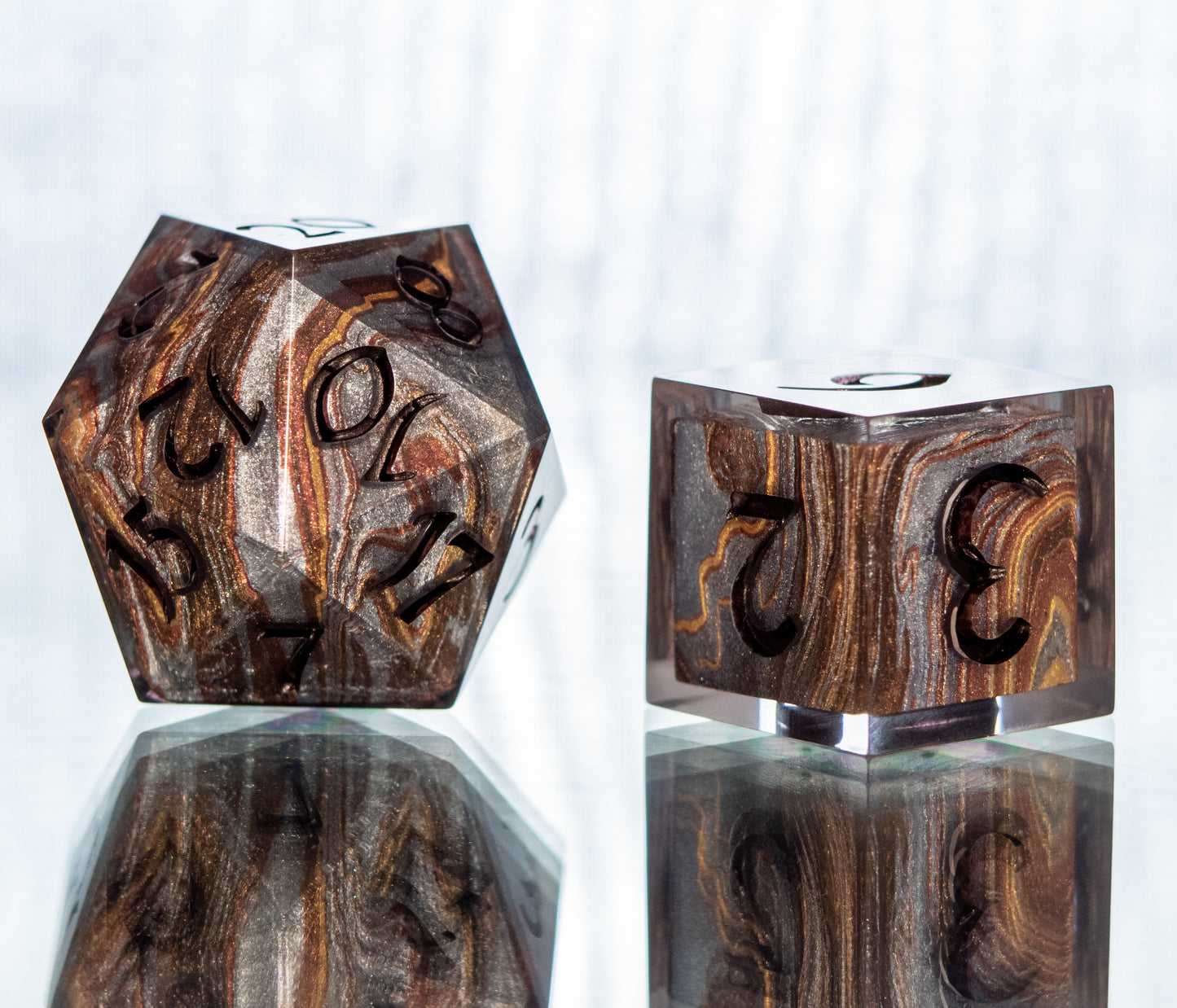 Molten Metal - 7 Piece Handmade Resin Dice