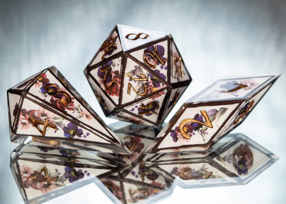 Baroque Tea Time -Sharp 7 Piece Handmade Resin Dice