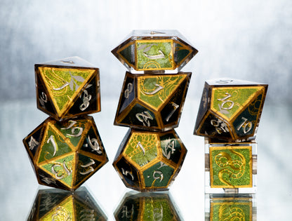 Serpent's Palace - 7 Piece Handmade Resin Dice