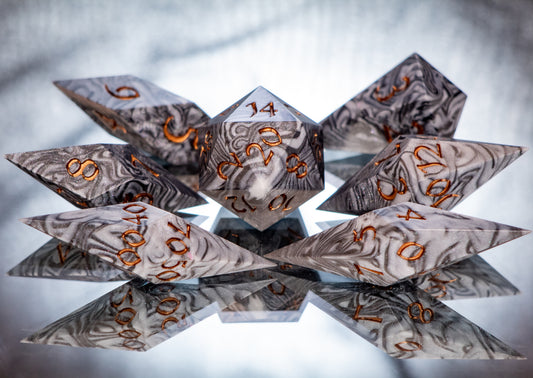 Damascus Steel- Sharp 7 Piece Handmade Resin Dice