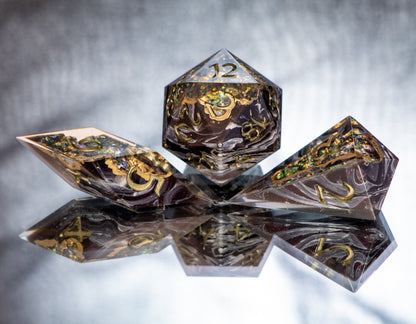 Peridot Quartz- Sharp 7 Piece Handmade Resin Dice