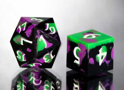 Scene Kid: 7 Piece Handmade Resin Dice