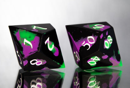 Scene Kid: 7 Piece Handmade Resin Dice