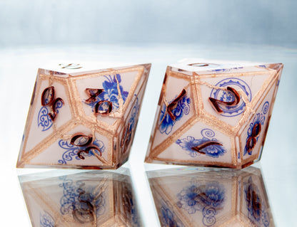 Kintsugi Porcelain - 7 Piece Handmade Resin Dice