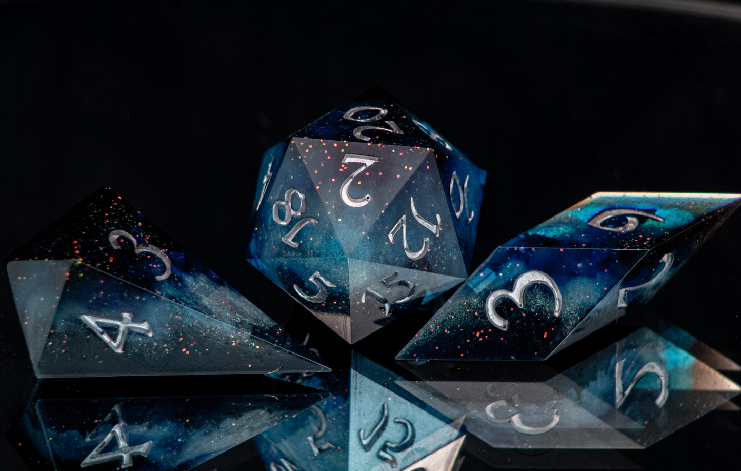 Northern Lights - 7 Piece Handmade Resin Dice