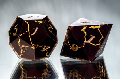 Wine Kintsugi - 7 Piece Handmade Resin Dice